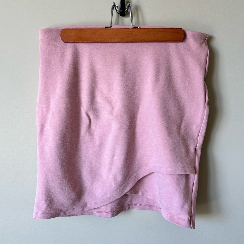 Aritzia Talula Primrose Faux Wrap Bodycon Mini
Skirt Light Pink Size Large
